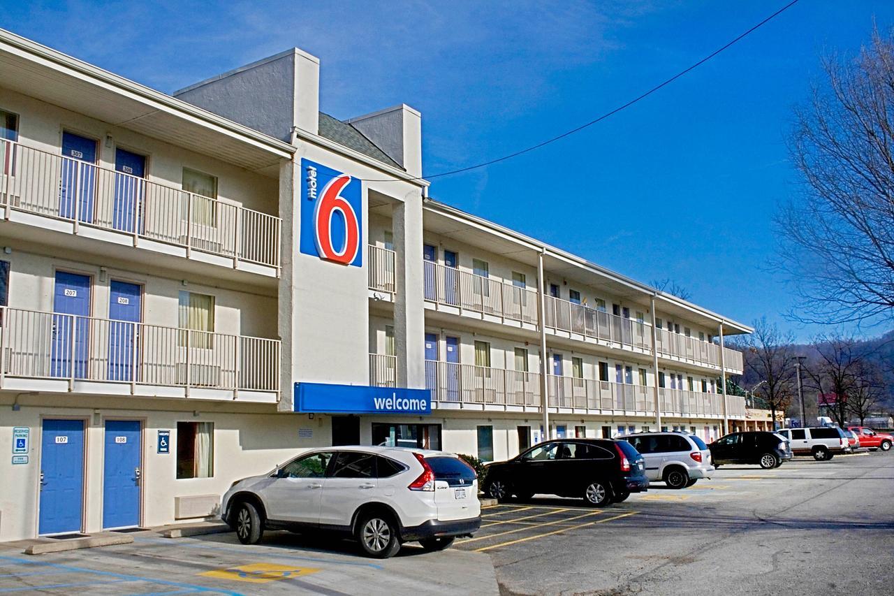 Days Inn By Wyndham Charleston Wv Екстериор снимка